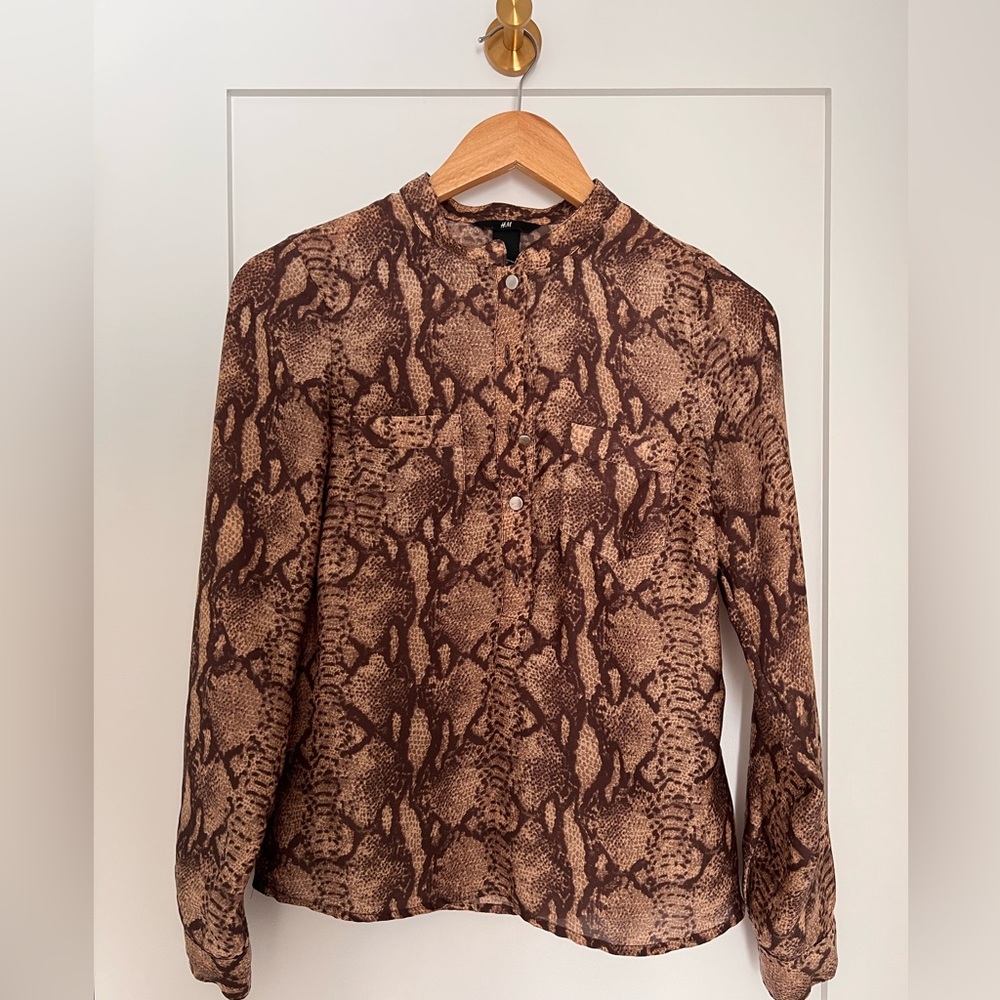 Snake Skin Pattern Blouse - Picture 5 of 10